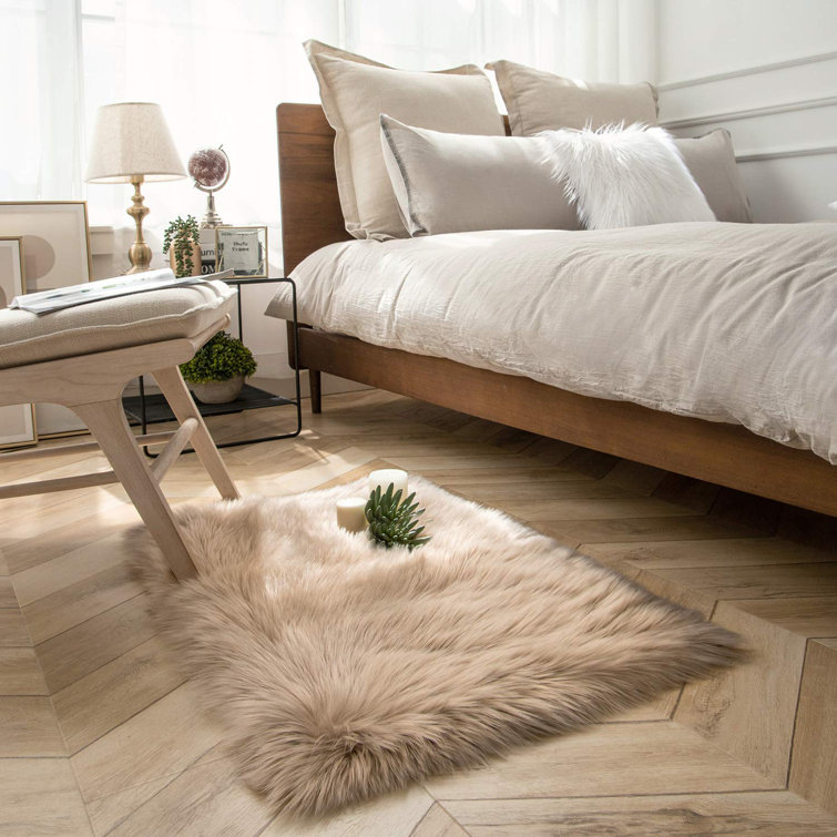 Maeliyah Faux Sheepskin Indoor Rug