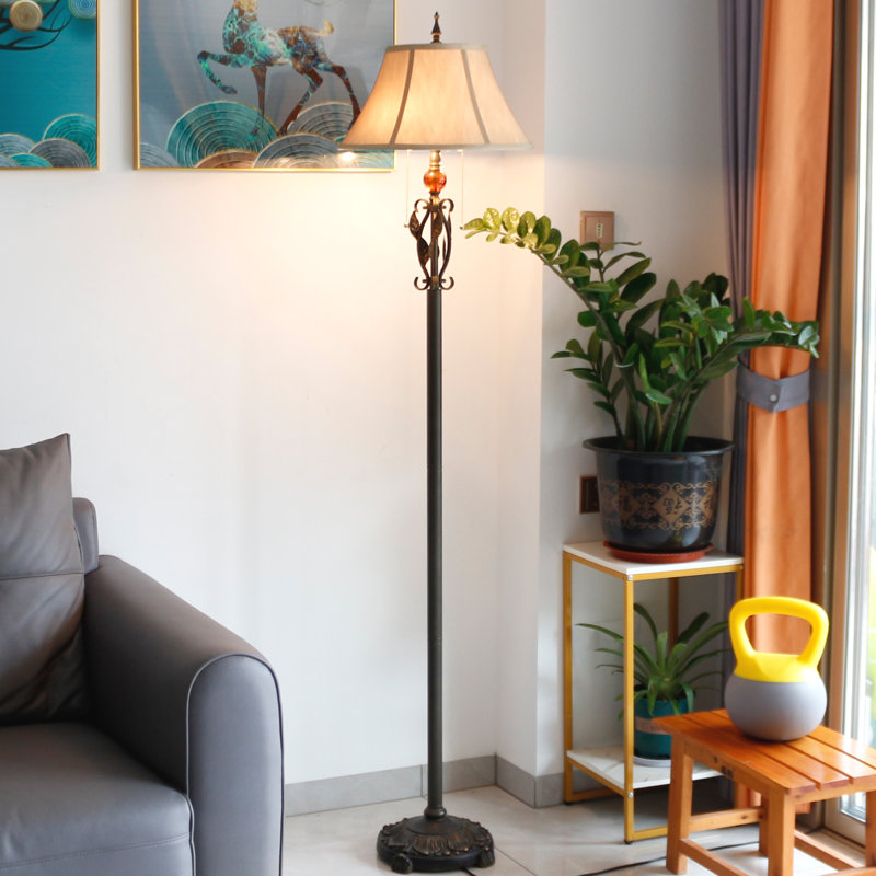 Diontaye 70'' Traditional Floor Lamp, Warm