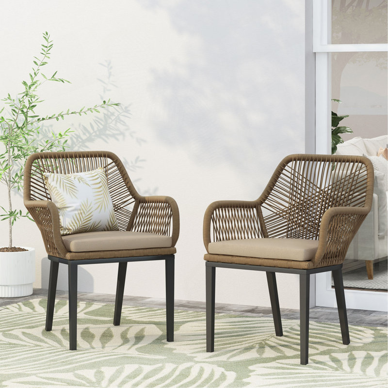 CHAISE RUSSELL