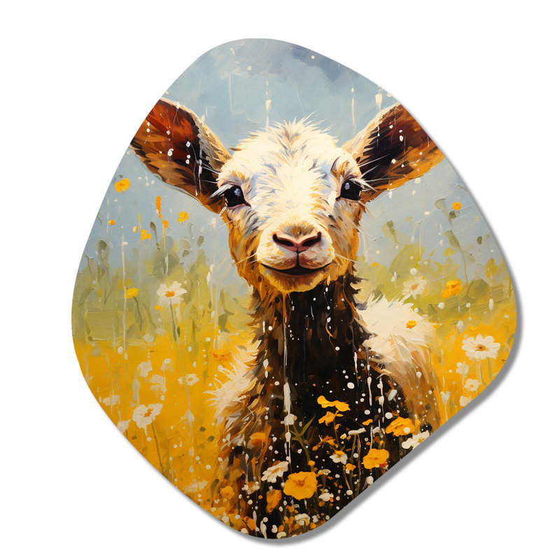 Adorable portrait de chèvre dans un pré I - art mural asymétrique en forme de nébuleuse de chèvre, H 28 po x l 25 po