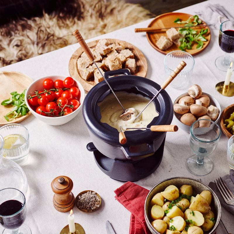 Ensemble à fondue en fonte émaillée Alva Nori, 8 pièces, 2 pintes
