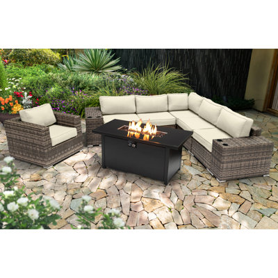 Ensemble de conversation pour 5 personnes avec foyer et coussins Sunbrella Lsi