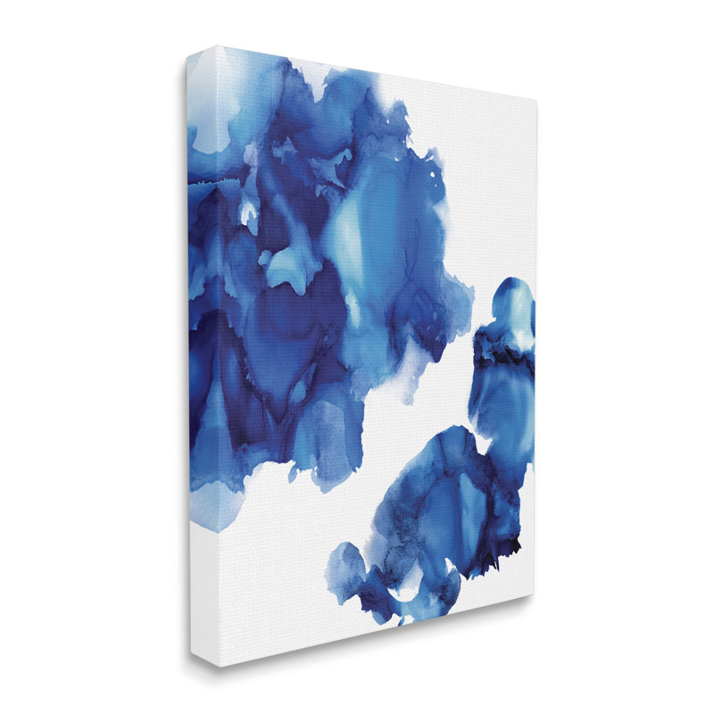 «Blue Ink Blot Abstraction over White» par Lauren Mitchell - impression, H 48 po x l 36 po, Toile tendue