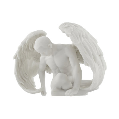 Statue d'ange mâle ailé nu