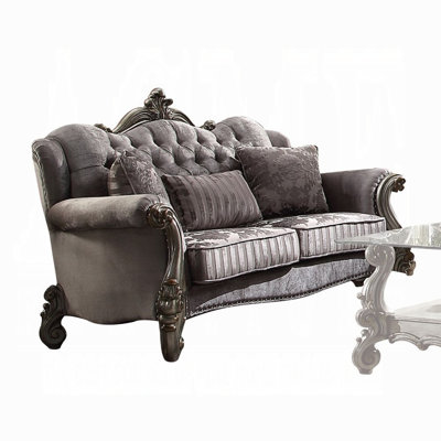 Causeuse Versailles en tissu ivoire avec capitonnage, garniture cloutée et 3 coussins Versailles