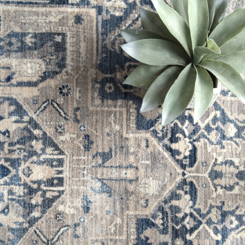 Widener Geometric Indoor Rug, Rectangle 9' x 12'