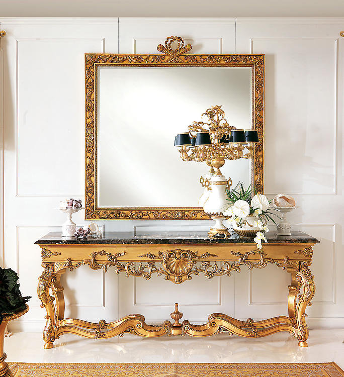 Traditional Accent Mirror