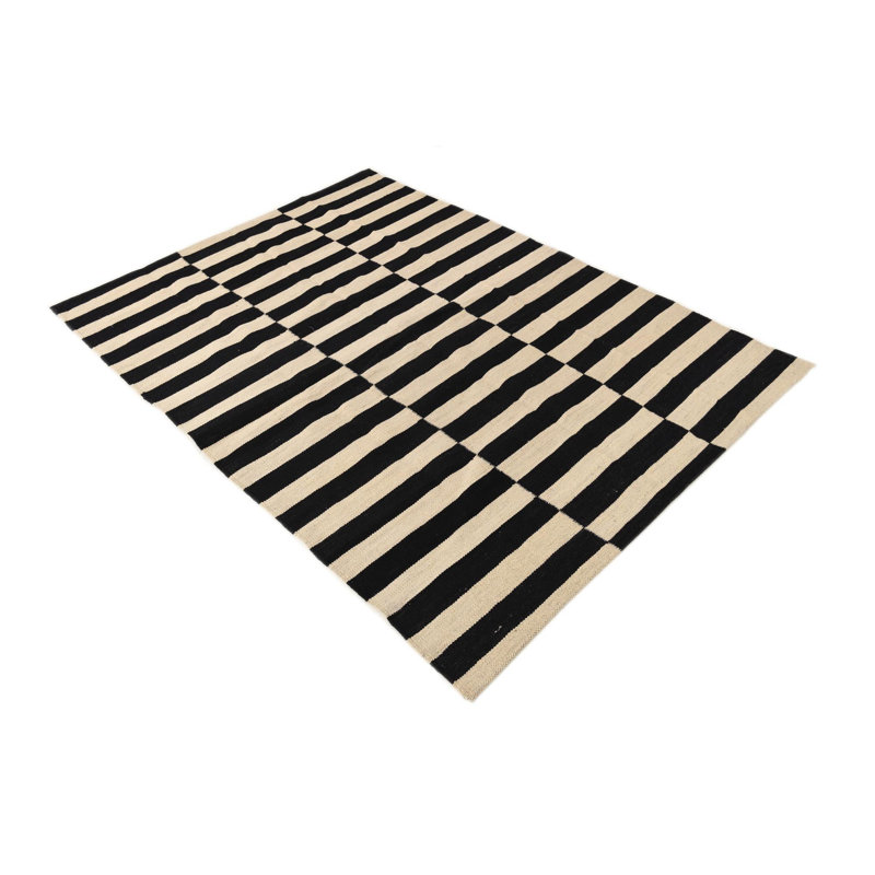 Tapis noir et blanc Ousley