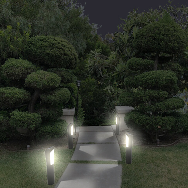 Black Solar LED Pathway Light with Dusk to Dawn Sensor