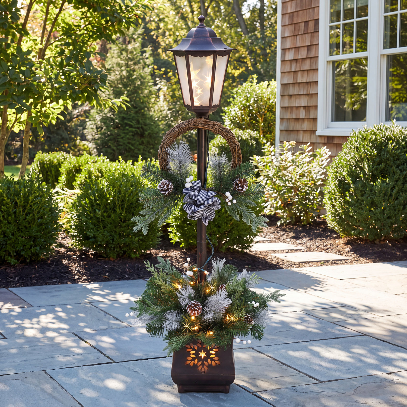 Pre-Lit Christmas Lamp Post Outdoor Display