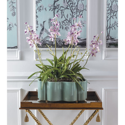Tuscan Pot Planter