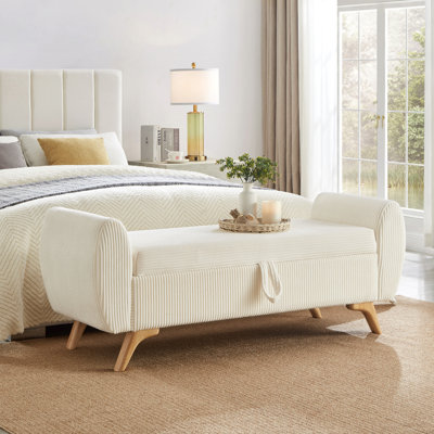 Bancs de rangement en bois massif et velours côtelé beige, de style moderne, pour chambre ou couloir.