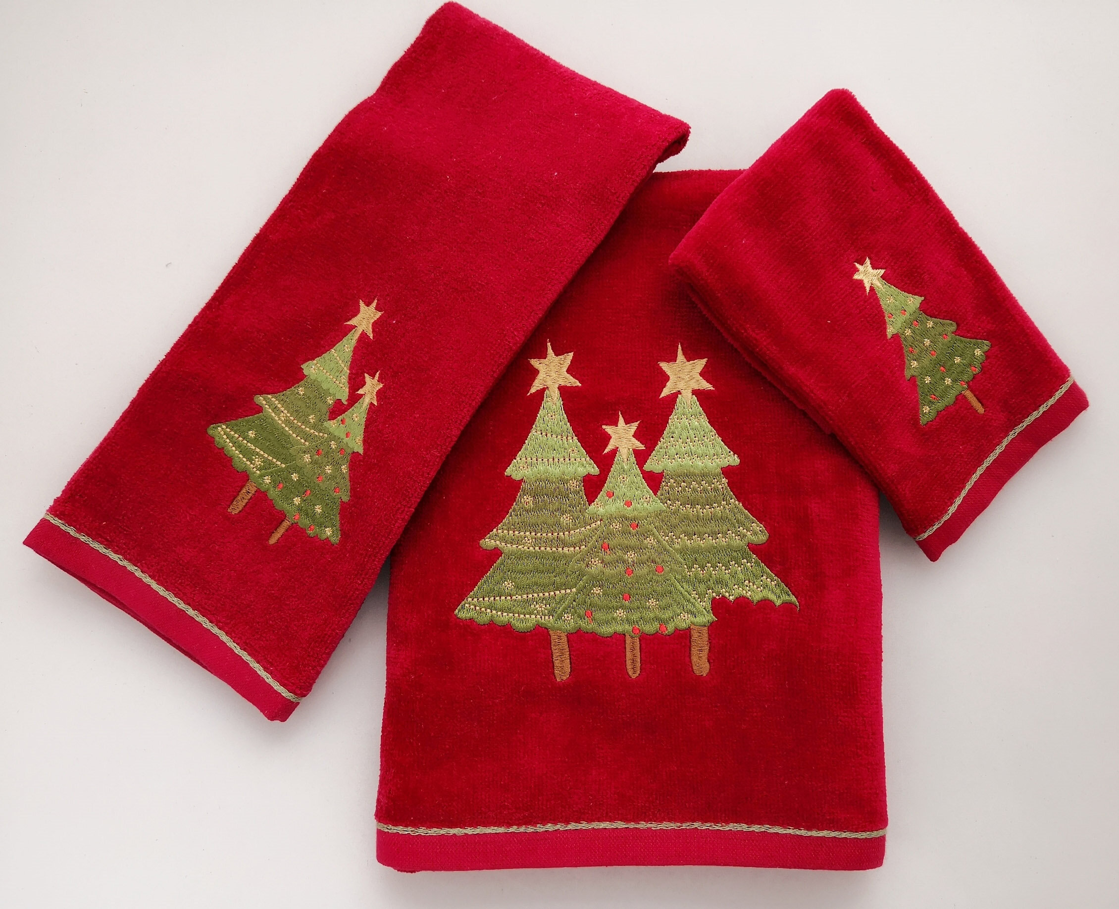 FreeCon Christmas Hand Towels 3 Pack, 100% Cotton Dish Washcloth for  Kitchen, Soft & Embroidered Bath Towel for Bathroom Super Absorbent, Cute  Holiday