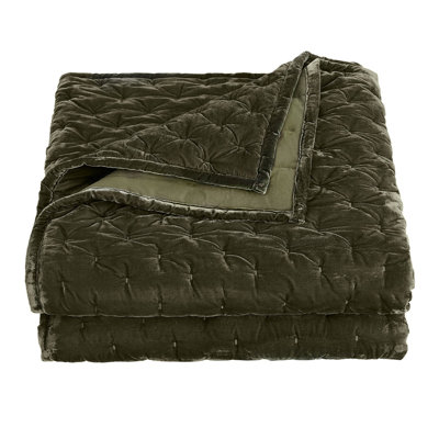 Stella Faux Silk Velvet Classic Chic Modern Rustic Romantic Western Quilt Set