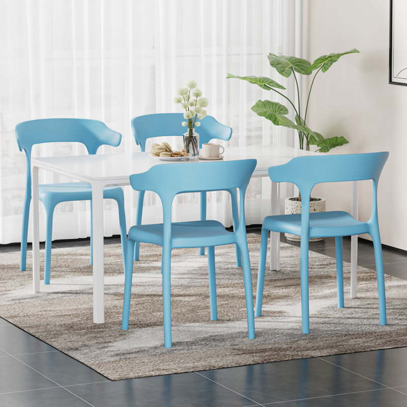 Ensemble de 4 chaises de salle à manger empilables de cuisine moderne en plastique, ensemble léger de chaises de salle à manger, sièges imperméables entièrement assemblés pour la cuisine, le café, les appartements et les petits espaces