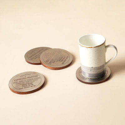 Ensemble de 4 sous-verres à cocktail avec dessus en acier inoxydable et base en bois