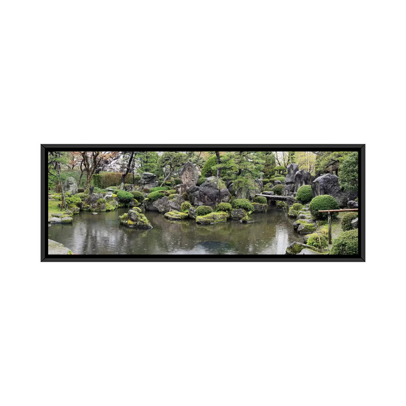 «Koi Fish», reproduction de photo sur toile, H 12 po x l 36 po x P 1,5 po, Toile avec cadre noir