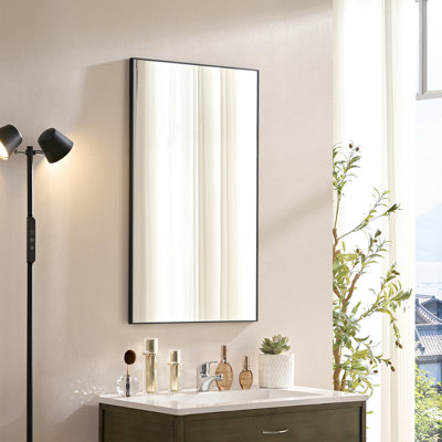 Miroir de meuble-lavabo noir 60 x 22 po avec cadre en métal noir, image claire, rouille, option de suspension à 360 degrés noir brillant, cadre moderne, mur de 60 po x 22 po, installation sûre et facile, horizontal vertical