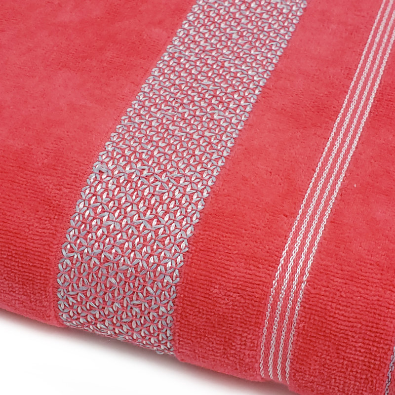 Deyona 100% Cotton Midweight Beach Towel, Red