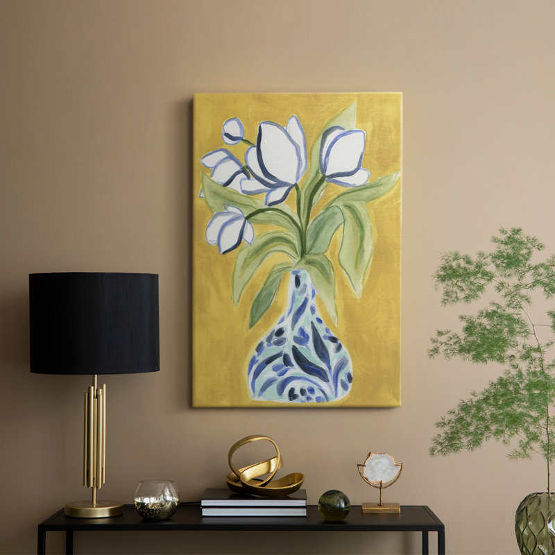 Vase de tulipes II - galerie Cavas sur mesure, H 18 po x l 12 po