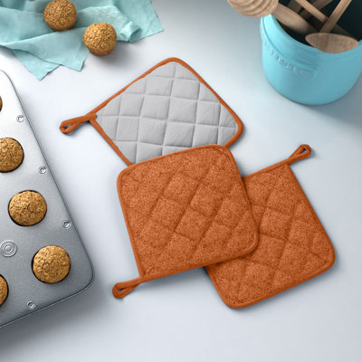 Prep & Savour Damontray Cotton Blend Potholder Set