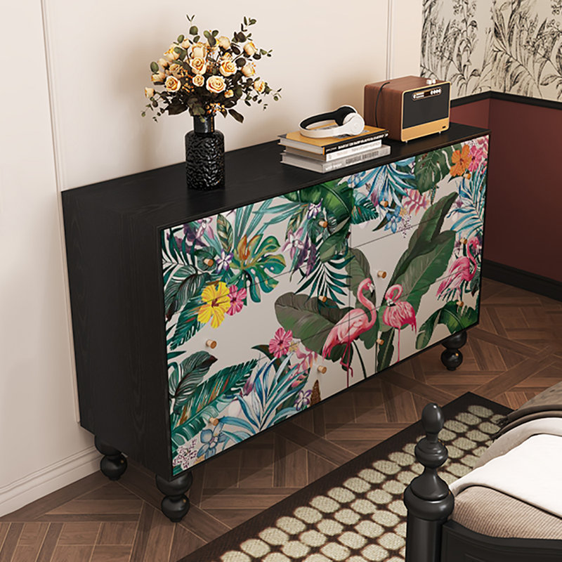 Large Capacity Sideboard