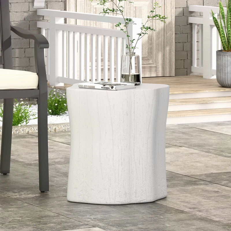 Table d'appoint d'extérieur en béton léger imitant une souche d'arbre, durable et prête à l'emploi