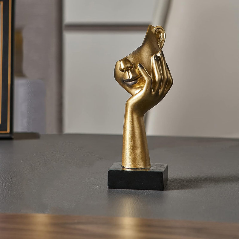 Yeraldine Figurines & Sculptures
