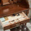 Coiffeuse avec miroir, tiroirs