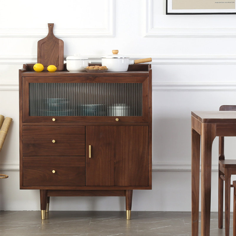 Armoire d'appoint légère et luxueuse