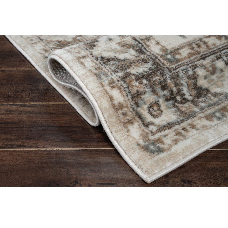 Tapis crème Shiraz, Rectangle 5 pi 3 po x 7 pi 7 po