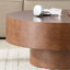 Table basse ronde en faux bois de ronce avec piédestal robuste