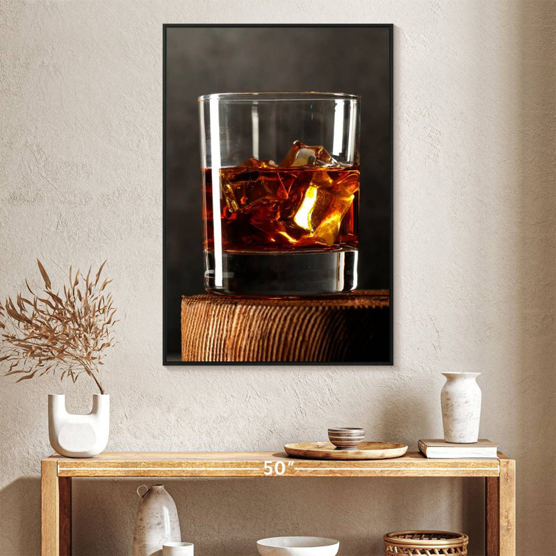 Whisky sur table rustique, Cadre flottant noir, 27 po x 40 po