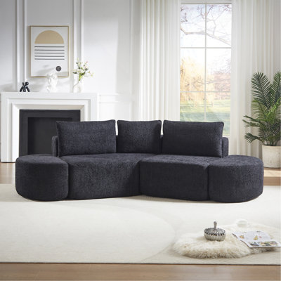 Ensemble de canapé modulaire en V de 106,3 po en chenille avec trois coussins décoratifs et deux repose-pieds courbés, parfait pour les salons, les chambres à coucher et les bureaux. Noir