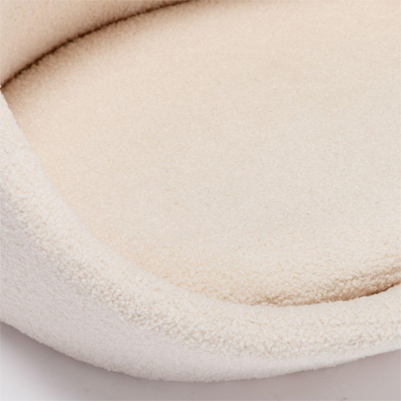Lit luxueux en peau de mouton, Beige
