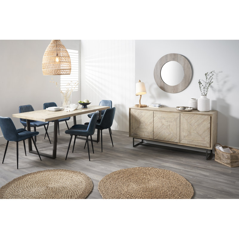 Lindenfield 160cm Solid Wood Sideboard