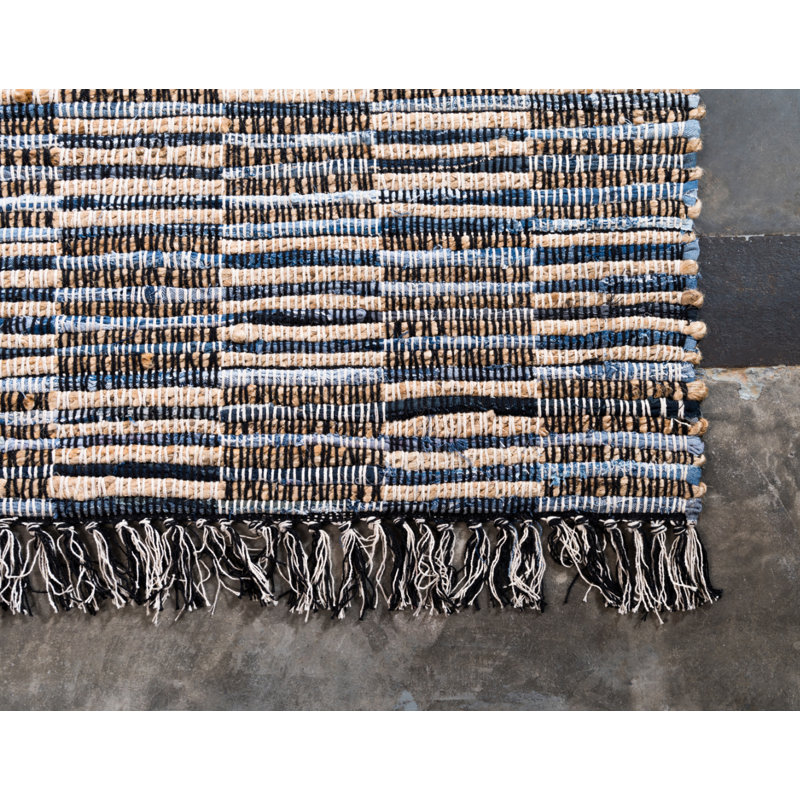 Tapis bleu tissé à la main à carreaux Cedar, Rectangle 5 pi 1 po x 8 pi