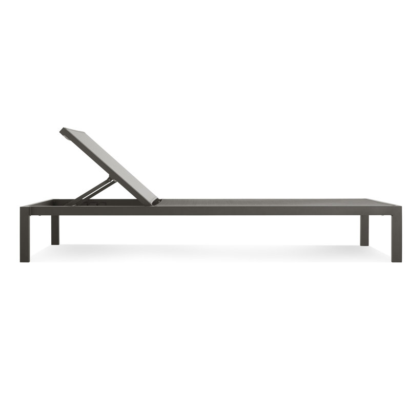 Skiff Outdoor Sun Lounger Single Chaise, Carbon