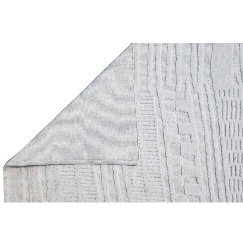 Geometric Area Rug in White, Rectangle 6' x 9'