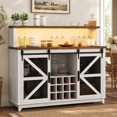 Armoire-bar Farmhouse avec lumières et supports à vin pour la cuisine et la salle à manger