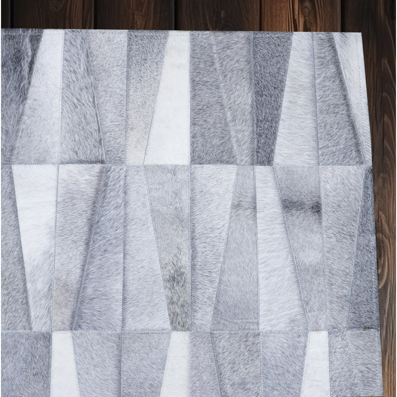 Tapis géométrique moderne en peau de vache gris et beige, Rectangle 9 pi x 12 pi