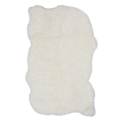 Jeffrey Sheepskin Area Rug in Ivory