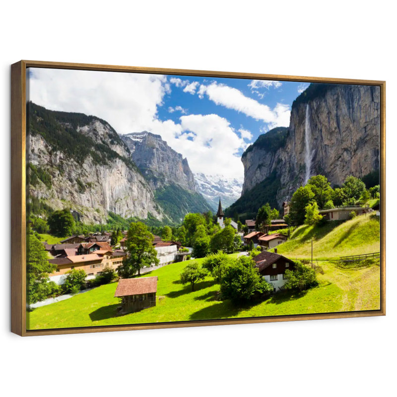 Scénique Lauterbrunnen, 46 po x 31 po, Cadre flottant doré