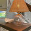 Lampe de table 17 po Boho avec abat-jour en rotin tissé à la main, base en verre transparent