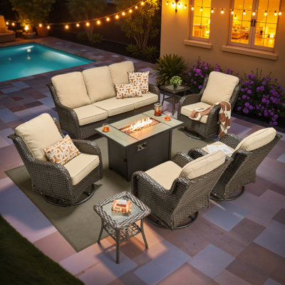 Ensemble de meubles de patio en osier toutes saisons 8 pièces Cracraft avec table de foyer de 42 po, canapé à assise profonde et chaises berçantes pivotantes pour les soirées de jardin, de patio et de piscine