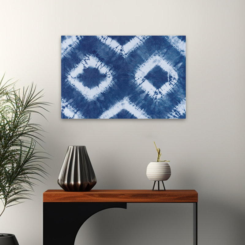 Shiboriscapes IX - Art abstrait à losanges bleus, H 16 po x l 24 po