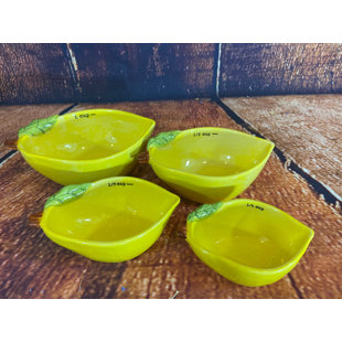Audrey's - Your Heart's Delight Stoneware Measuring Cup Set