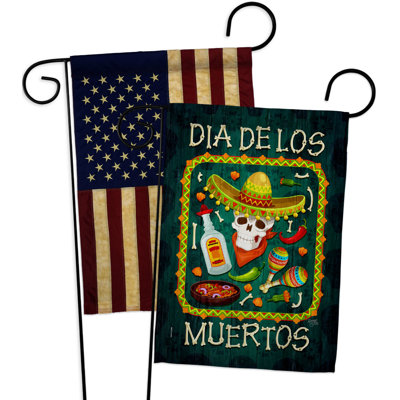 Drapeau de jardin en polyester 18,5 x 13 po Calavera