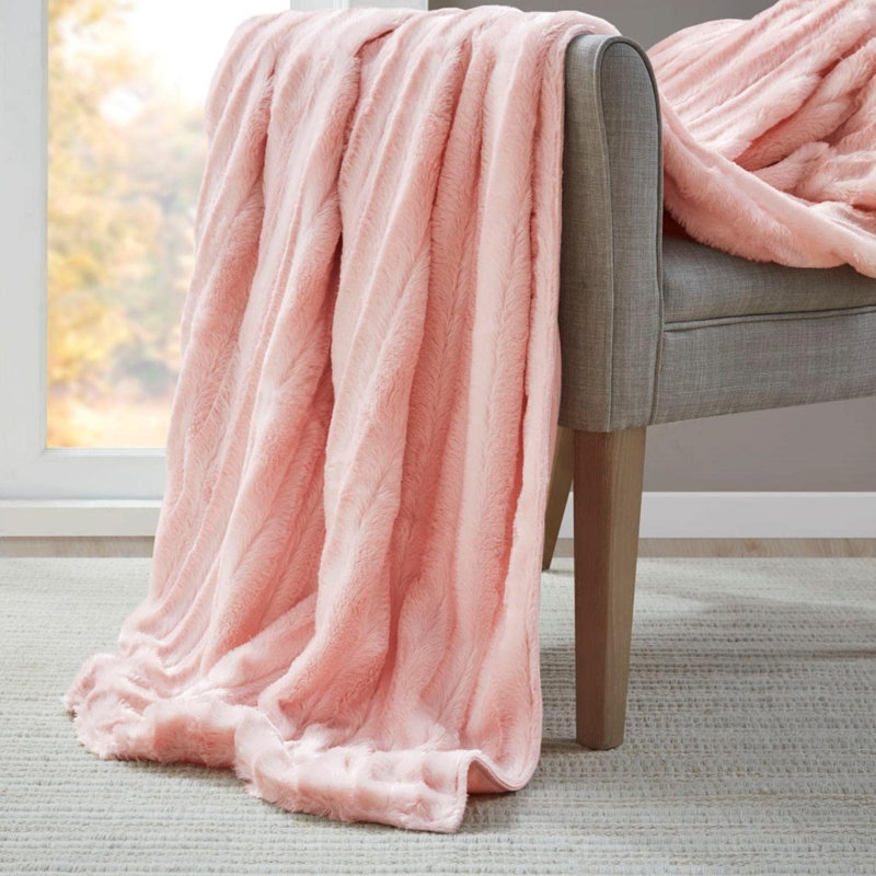 Couverture en fausse fourrure Carbury Duke