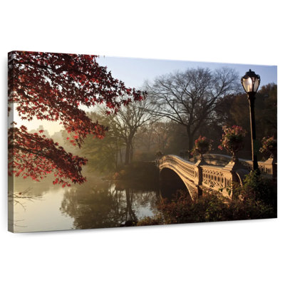 Lilie Central Park Arch Bridge